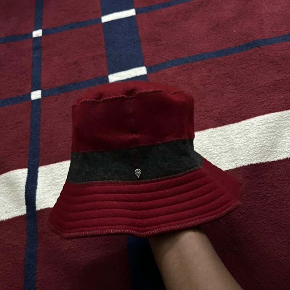 Helen Kaminski Wool Bucket Hat dark red Gray Women's Medium M
100% wool